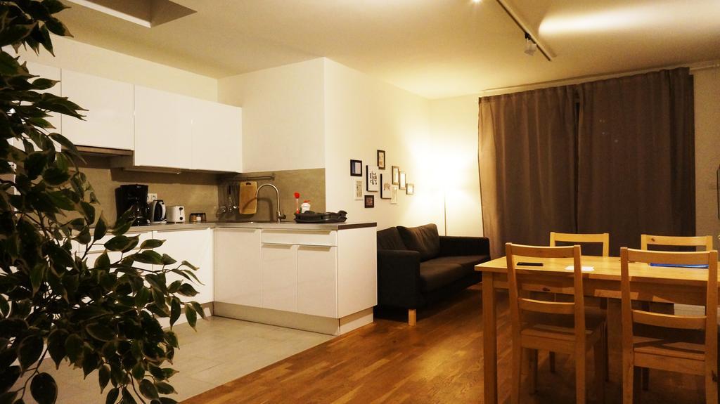 -duplex, Up To 4people